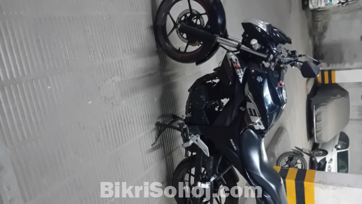 Suzuki gixxer dual tone 2019 model